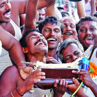 നെഹ്രുട്രോഫി ജവഹര്‍ തായങ്കരിക്ക്‌
