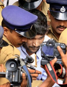 സൗമ്യവധം: ഗോവിന്ദച്ചാമിയ്ക്ക് വധശിക്ഷ
