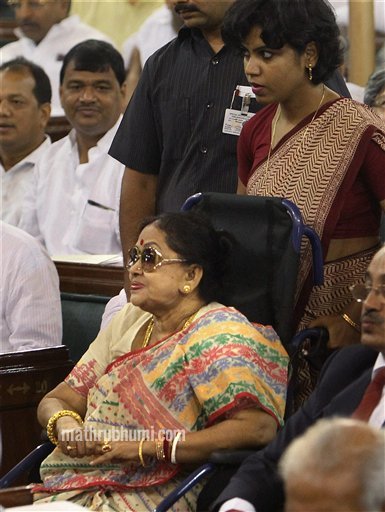  President-elect Pranab Mukherjee's wife Suvra Mukherjee during the swearing-in ceremony
