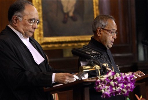 Chief Justice of India SH Kapadia administers oath of office to President-elect Pranab Mukherjee at a special ceremony in the Central Hall of Parliament
