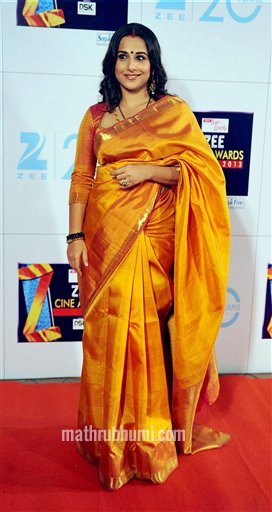 <br/>
Mumbai: Bollywood actor Vidya Balan at the Zee Cine Awards 2013 in Mumbai on Sunday. PTI Photo<br/>
 
